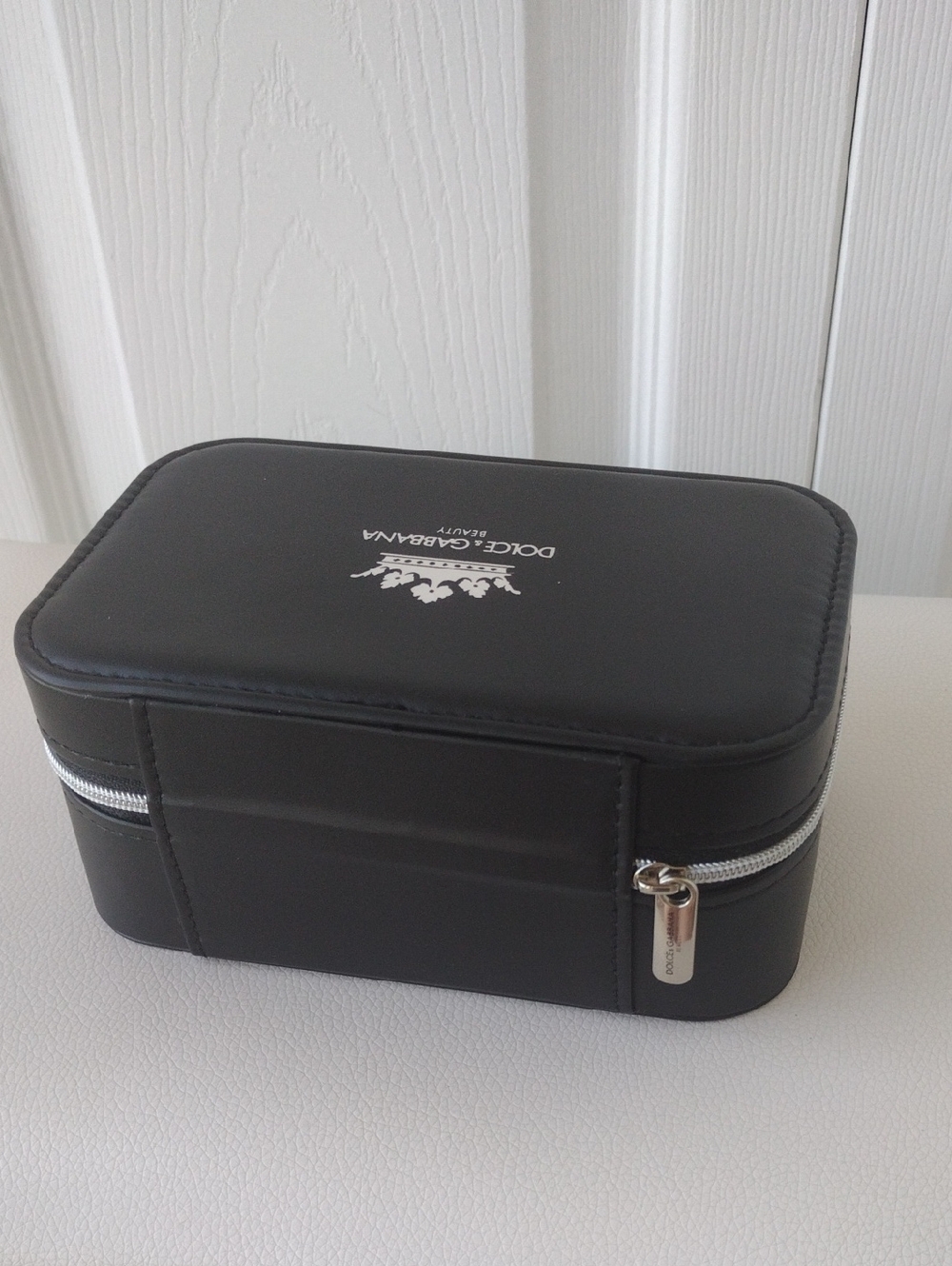 Dolce & Gabbana Beauty Black Travel Accessory Case - Picture 5 of 16